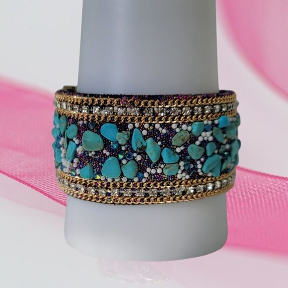 Handmade Turquoise, White Crystal, Micro Beading, Magnetic Clasp Bracelet 7.5" - Picture 1 of 8